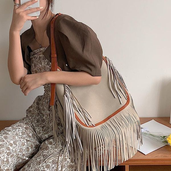 evening bags vintage tassel underarm bag 2021 high-quality matte pu leather women's designer handbag shoulder messenger
evening bags vintage tassel underarm bag 2021 high-quality matte pu leather women's designer handbag shoulder messenger