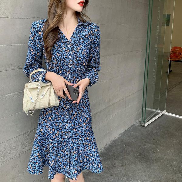 casual dresses 2021 autumn corduroy mid-length floral shirt cardigan dress waist thin fishtail skirt, Black;gray
casual dresses 2021 autumn corduroy mid-length floral shirt cardigan dress waist thin fishtail skirt, Black;gray