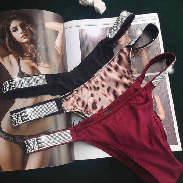 european pants diamond thong low waist panties women's traceless briefs ladies g-string female underwear, Black;pink
european pants diamond thong low waist panties women's traceless briefs ladies g-string female underwear, Black;pink