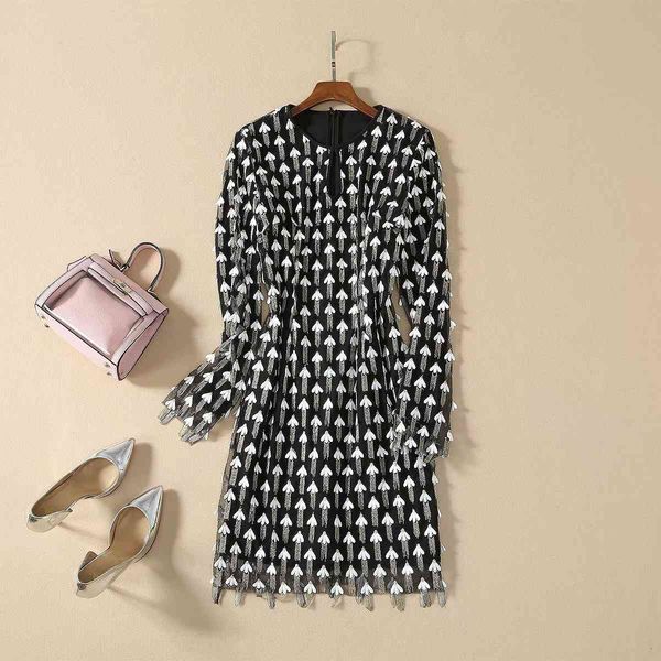 dresses spring for european and american women's wear long sleeve fashion heavy petal embroidery temperamental dress c8g1, Black;gray
dresses spring for european and american women's wear long sleeve fashion heavy petal embroidery temperamental dress c8g1, Black;gray