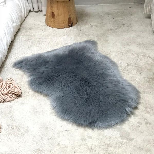 carpets 2021 faux wool plush fish-shaped carpet bedroom living room coffee table study bay window thick non-slip
carpets 2021 faux wool plush fish-shaped carpet bedroom living room coffee table study bay window thick non-slip