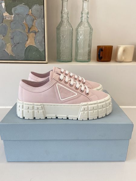 track luxury brand casual shoes designer men women triple white black sneakers leather trainer nylon printed platform trainers shoes 0810
track luxury brand casual shoes designer men women triple white black sneakers leather trainer nylon printed platform trainers shoes 0810