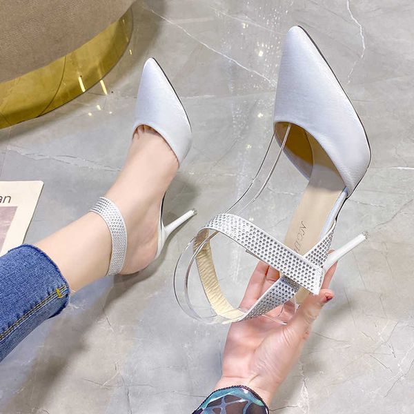 new rhinestone ankle strap high heels sandals women black velvet pointy toe stilettos runway shoes spring elegant party pumps y0907
new rhinestone ankle strap high heels sandals women black velvet pointy toe stilettos runway shoes spring elegant party pumps y0907