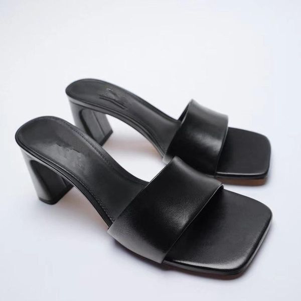 shoes low woman's slippers heeled mules black sandals slides square heel rubber flip flops 2021 summer high flat beige soft bloc
shoes low woman's slippers heeled mules black sandals slides square heel rubber flip flops 2021 summer high flat beige soft bloc