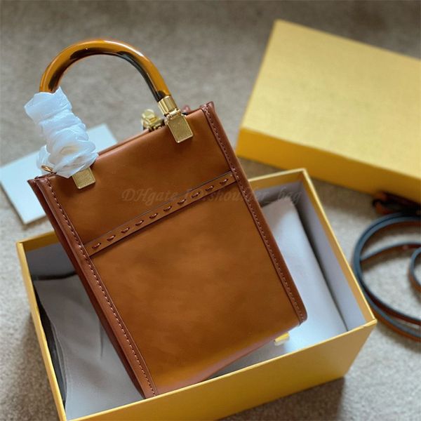 designers mini casual totes handbags shoulder cross body wallets bag purse thread plain double letters square trunk fanny handles women luxu
designers mini casual totes handbags shoulder cross body wallets bag purse thread plain double letters square trunk fanny handles women luxu