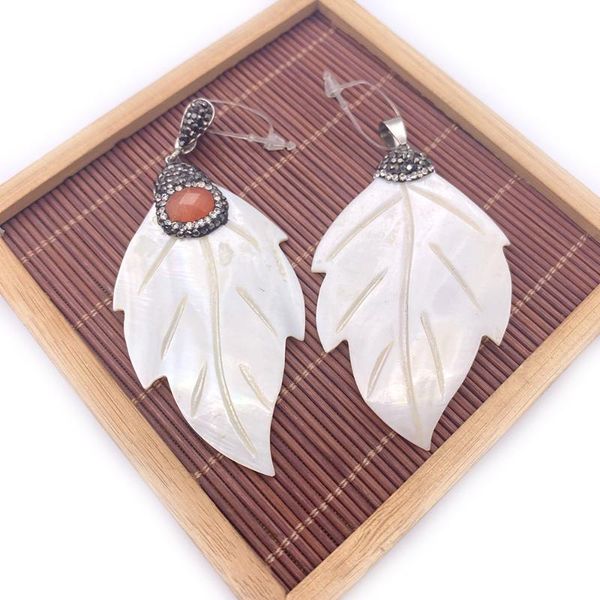 charms natural freshwater shell leaf-shaped inlaid stone crystal diamond fashion exquisite luxury ladies accessories jewelry, Bronze;silver
charms natural freshwater shell leaf-shaped inlaid stone crystal diamond fashion exquisite luxury ladies accessories jewelry, Bronze;silver