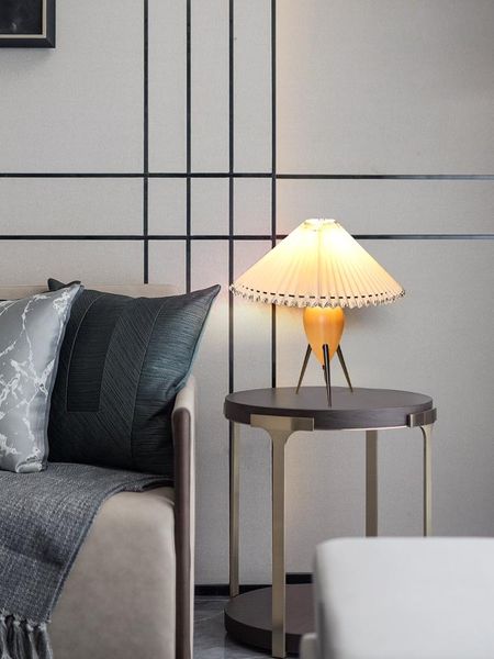 table lamps post-modern simple vintage radish living room e14 lamp indrpoor nordic bedroom study home decorative wooden desk
table lamps post-modern simple vintage radish living room e14 lamp indrpoor nordic bedroom study home decorative wooden desk