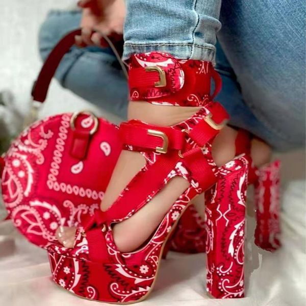 dress shoes 2021 summer style thick heel super high cashew flower sandals female foreign trade large size silk, Black
dress shoes 2021 summer style thick heel super high cashew flower sandals female foreign trade large size silk, Black