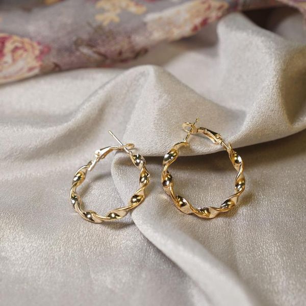 hoop & huggie fashion distortion interweave twist metal circle geometric round earrings for women accessories retro party jewelry, Golden;silver
hoop & huggie fashion distortion interweave twist metal circle geometric round earrings for women accessories retro party jewelry, Golden;silver