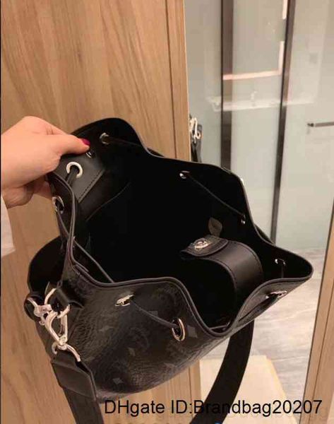 classic designer a bucket of high-quality cross-body shoulder leather new cigarette tote bag with
classic designer a bucket of high-quality cross-body shoulder leather new cigarette tote bag with