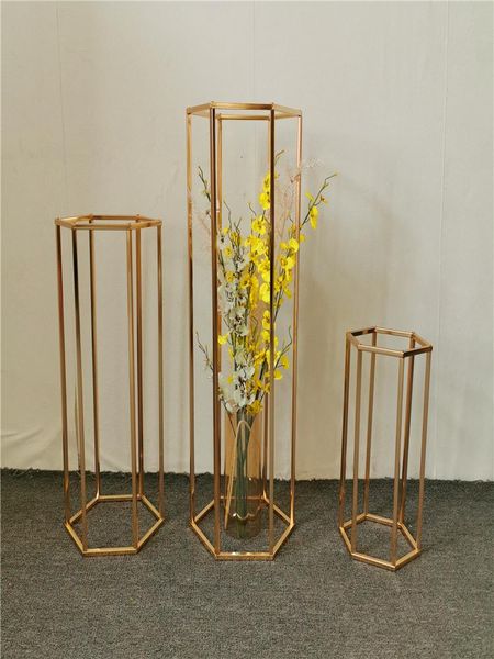 party decoration 4pcs wedding props metal flower stand 6 deformation road lead frame mirror gold table centerpiece home shaped shelf
party decoration 4pcs wedding props metal flower stand 6 deformation road lead frame mirror gold table centerpiece home shaped shelf