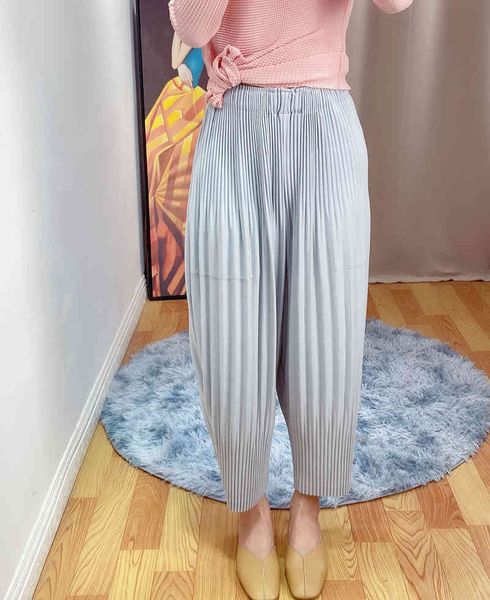 pants autumn and winter women's thick puff pants miyak fold fashion casual loose large size comfortable slim bloomers tied 78, White
pants autumn and winter women's thick puff pants miyak fold fashion casual loose large size comfortable slim bloomers tied 78, White