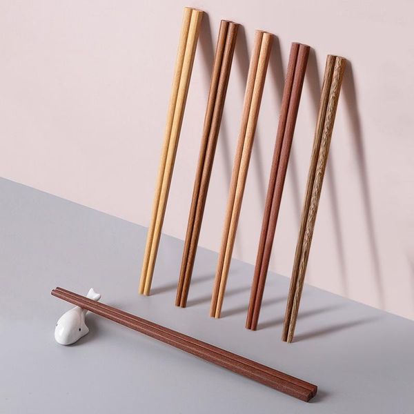 chopsticks japanese style five-color set solid wood gift box kitchen supplies suitable for children adults
chopsticks japanese style five-color set solid wood gift box kitchen supplies suitable for children adults