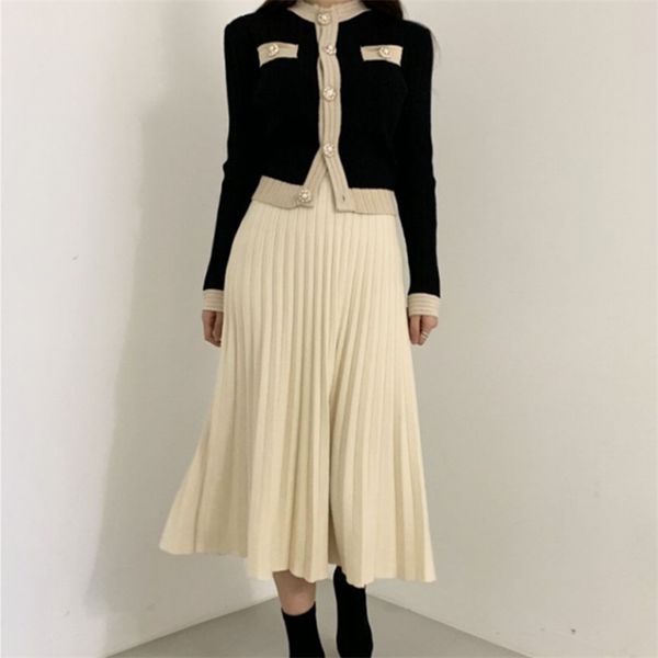new winter warm knitted 2 piece set korea chic ladies single breasted pearl buttons cardigan sweater+pleated long skirt suit 210330, White
new winter warm knitted 2 piece set korea chic ladies single breasted pearl buttons cardigan sweater+pleated long skirt suit 210330, White