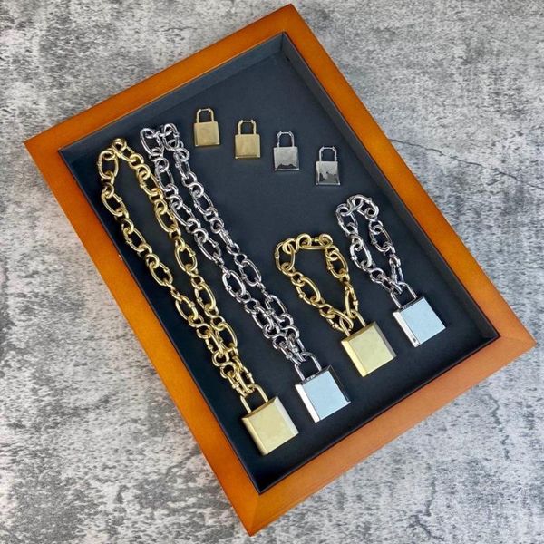 earrings & necklace brand fashion jewelry set for women gold plated lock party bracelet big chain, Silver
earrings & necklace brand fashion jewelry set for women gold plated lock party bracelet big chain, Silver