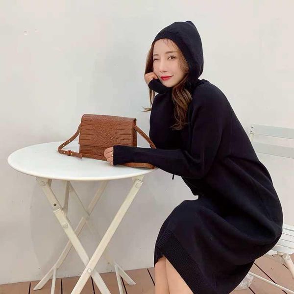 casual dresses autumn sweater dress women 2021 knitted winter oversized cute elegant solid loose pullover korean jumper vintage thick, Black;gray
casual dresses autumn sweater dress women 2021 knitted winter oversized cute elegant solid loose pullover korean jumper vintage thick, Black;gray