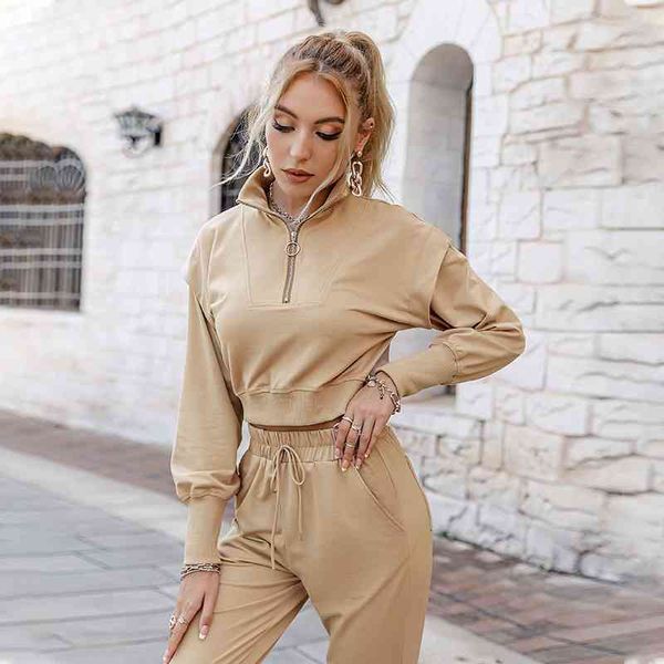 women's autumn new pure color fashion knitted suit leisure sweater and trousers two-piece set, Gray
women's autumn new pure color fashion knitted suit leisure sweater and trousers two-piece set, Gray