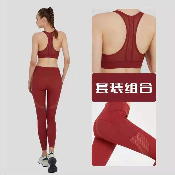 yoga outfit large size women's tracksuit for summer 2 pieces fitness sport woman fashion female gym clothing set
yoga outfit large size women's tracksuit for summer 2 pieces fitness sport woman fashion female gym clothing set