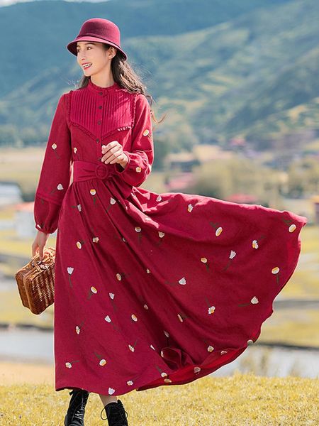 casual dresses boshow 2021 autumn and spring vintage long maxi lantern sleeve s-l with belt women embroidery flower, Black;gray
casual dresses boshow 2021 autumn and spring vintage long maxi lantern sleeve s-l with belt women embroidery flower, Black;gray
