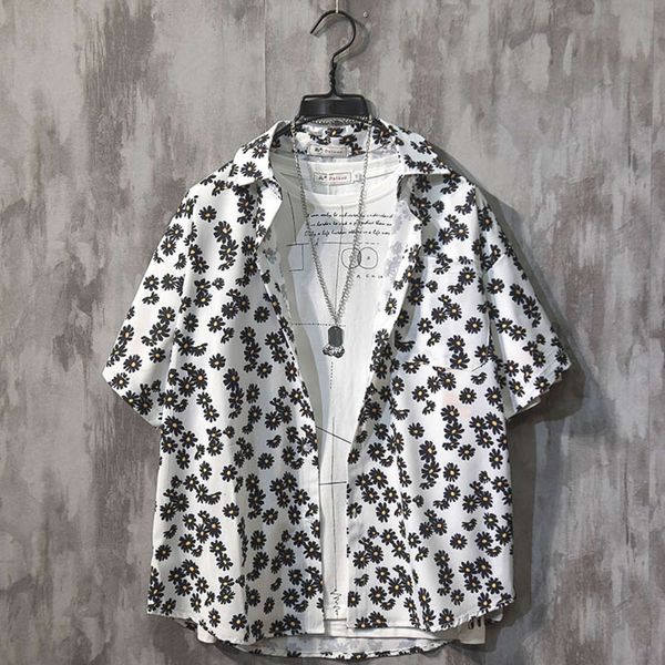 men's casual shirts shirtsummer net red little daisy men's korean fashion loose chrysanthemum 5-sleeve couple student pishuai flow, White;black
men's casual shirts shirtsummer net red little daisy men's korean fashion loose chrysanthemum 5-sleeve couple student pishuai flow, White;black