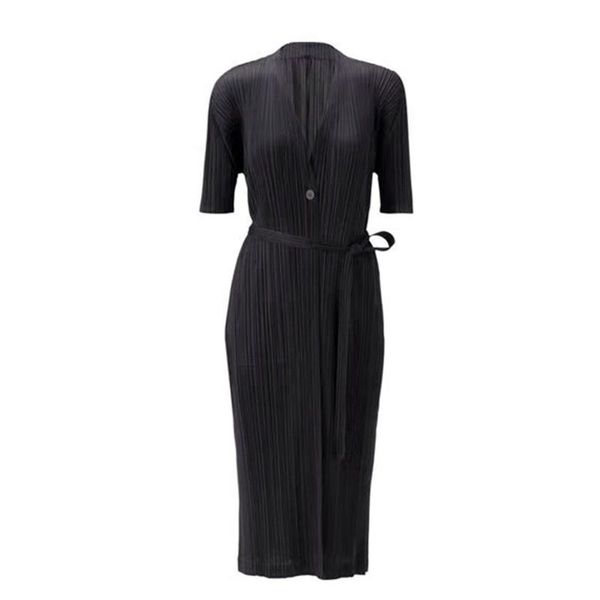 women's trench coats changpleat 2021 autumn belt women black miyak pleated fashion design slim elastic waist v-neck female long tide, Tan;black
women's trench coats changpleat 2021 autumn belt women black miyak pleated fashion design slim elastic waist v-neck female long tide, Tan;black