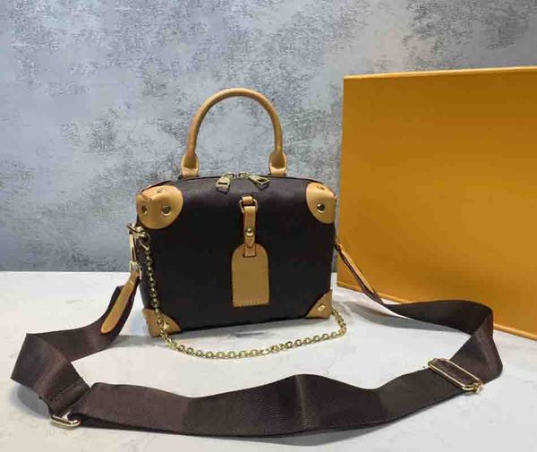 2021 new women classic crossbody bag with chain strap lady shoulder bags girl chest bag fashion rivet handbags size 22*16
2021 new women classic crossbody bag with chain strap lady shoulder bags girl chest bag fashion rivet handbags size 22*16