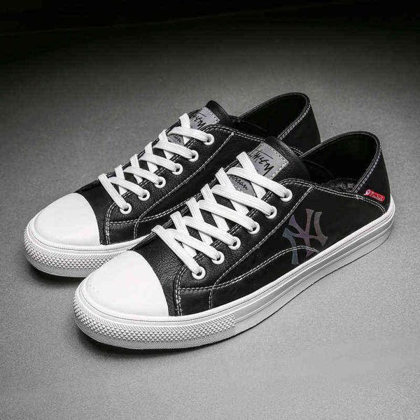 casual leather shoes men's breathable spring and autumn reflective board trendy fashion soft youth low top, Black
casual leather shoes men's breathable spring and autumn reflective board trendy fashion soft youth low top, Black