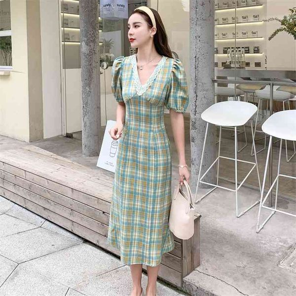 retro dress short puff sleeve summer women elegant lace patchwork v-neck plaid print midi party female clothing 210603, Black;gray
retro dress short puff sleeve summer women elegant lace patchwork v-neck plaid print midi party female clothing 210603, Black;gray