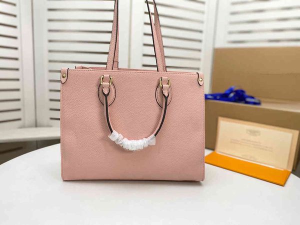 fashion luxurys designers bags onthego medium tote women handbags by the pool monograms embossing shoulder bag
fashion luxurys designers bags onthego medium tote women handbags by the pool monograms embossing shoulder bag