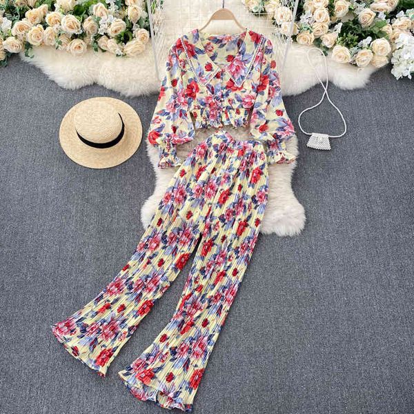 women's tracksuits holiday style printed two-piece suit women's western beaded lapel slim crop heavy work pleated wide-leg pan, Gray
women's tracksuits holiday style printed two-piece suit women's western beaded lapel slim crop heavy work pleated wide-leg pan, Gray