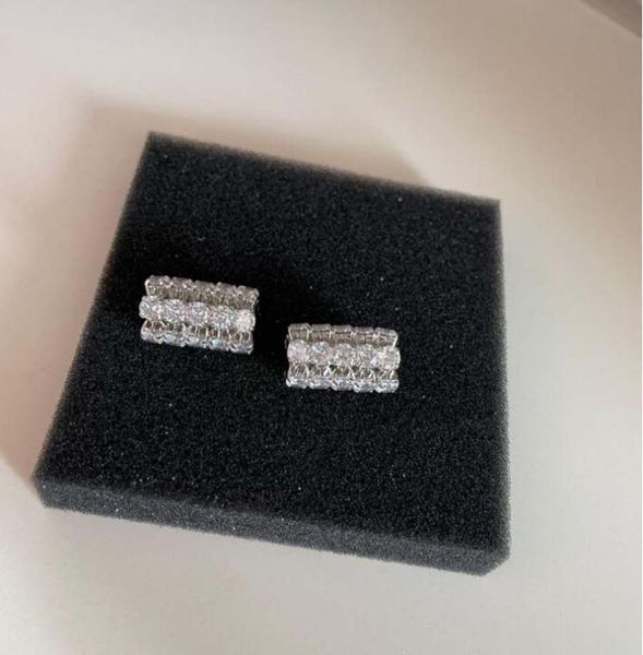 stud designer ins round rhinestone 3d shiny earring sweet luxurious elegant piercing, Golden;silver
stud designer ins round rhinestone 3d shiny earring sweet luxurious elegant piercing, Golden;silver
