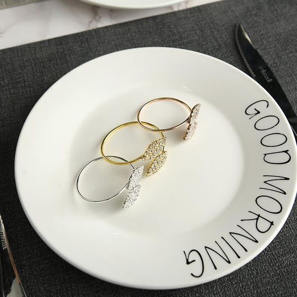 6pcs/set diamond-studded two-leaf napkin ring holders decorative buckle wedding party dinner christmas table decoration rings
6pcs/set diamond-studded two-leaf napkin ring holders decorative buckle wedding party dinner christmas table decoration rings