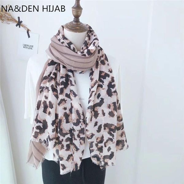 scarves 2021 summer design striped scarf print leopard tassel 1 color hijab part scarfs women and shawls shimmer fashion, Blue;gray
scarves 2021 summer design striped scarf print leopard tassel 1 color hijab part scarfs women and shawls shimmer fashion, Blue;gray