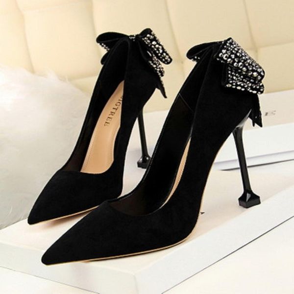 dress shoes spring and autumn ladies high heels fashion suede rhinestone bow set foot stiletto pointed women's korean version, Black
dress shoes spring and autumn ladies high heels fashion suede rhinestone bow set foot stiletto pointed women's korean version, Black