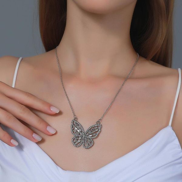 fairy bling cz zircon butterfly pendant necklaces for women silver color chain hollow simulation wing chokers necklace jewelry
fairy bling cz zircon butterfly pendant necklaces for women silver color chain hollow simulation wing chokers necklace jewelry