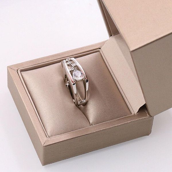 cluster rings sz6-10 luxurious men's alloy water drop wedding engagement ring fashion trend personality alternative jewelry, Golden;silver
cluster rings sz6-10 luxurious men's alloy water drop wedding engagement ring fashion trend personality alternative jewelry, Golden;silver