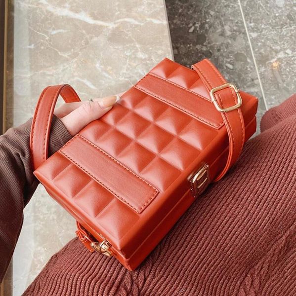 evening bags lattice square crossbody bag 2021 fashion high-quality pu leather women designer handbag travel shoulder messenger
evening bags lattice square crossbody bag 2021 fashion high-quality pu leather women designer handbag travel shoulder messenger