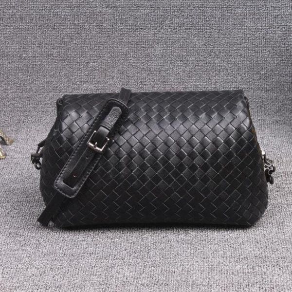 evening bags 2021 leather handbags, fashion hand-woven high-quality shoulder bags, messenger
evening bags 2021 leather handbags, fashion hand-woven high-quality shoulder bags, messenger