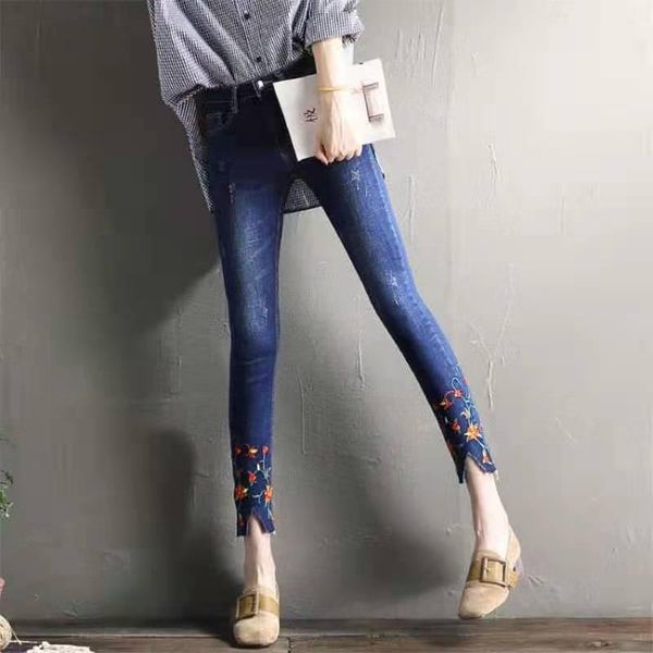 embroidered flower jeans women's nine-point pants spring and autumn 2021 korean version of wild tight-fitting high-waisted p, Blue
embroidered flower jeans women's nine-point pants spring and autumn 2021 korean version of wild tight-fitting high-waisted p, Blue