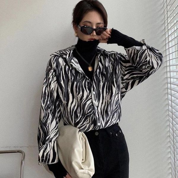 women's blouses & shirts high street vintage zebra pattern blouse spring autumn women blusas casual loose long sleeves shirt tie-dye, White
women's blouses & shirts high street vintage zebra pattern blouse spring autumn women blusas casual loose long sleeves shirt tie-dye, White