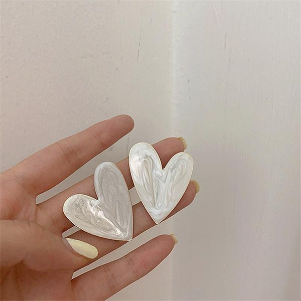 stud french style white drip glaze heart earring for women girl metal geometric piercing party jewelry brincos, Golden;silver
stud french style white drip glaze heart earring for women girl metal geometric piercing party jewelry brincos, Golden;silver