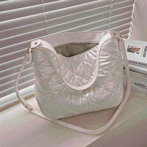 evening bags large-capacity handbag winter feather down shoulder bag for women white space pad cotton tote ladies crossbody sac
evening bags large-capacity handbag winter feather down shoulder bag for women white space pad cotton tote ladies crossbody sac