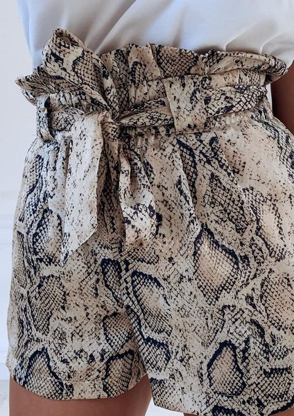womens short snake print high waist shorts women summer paper elegant fashion lace up ruffle mini ladies skirts, White;black
womens short snake print high waist shorts women summer paper elegant fashion lace up ruffle mini ladies skirts, White;black