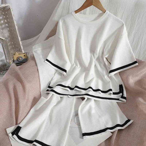 women's sweaters summer women knitted two piece set split with thin loose wide-leg pants spring knitted two-piece suit female, White;black
women's sweaters summer women knitted two piece set split with thin loose wide-leg pants spring knitted two-piece suit female, White;black