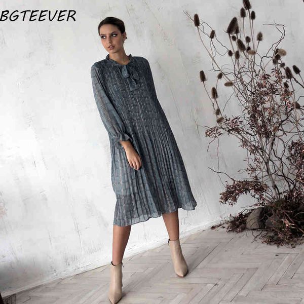 bgteever chic bow neck plaid dress women 2021 spring flare sleeve lace-up pleated mid-calf dress female chiffon vestidos femme, Black;gray
bgteever chic bow neck plaid dress women 2021 spring flare sleeve lace-up pleated mid-calf dress female chiffon vestidos femme, Black;gray