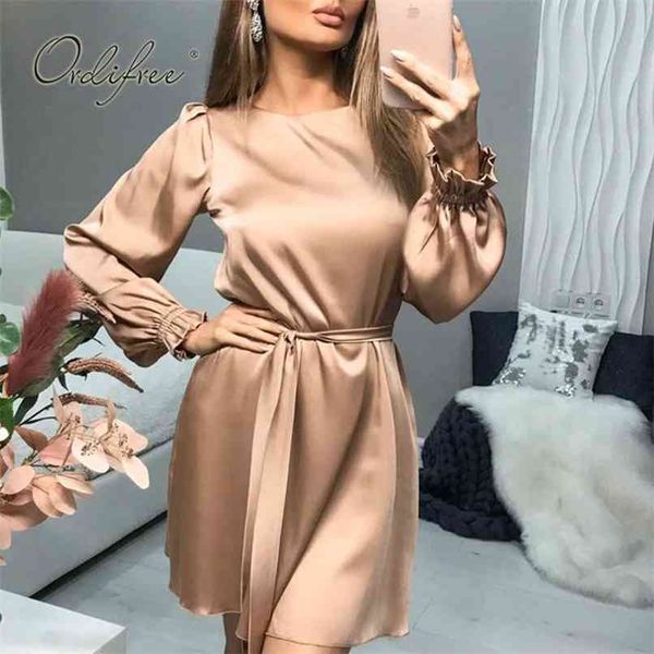 spring autumn elegant women satin party mini dress silk shiny long sleeve belted tunic vintage night club 210513, Black;gray
spring autumn elegant women satin party mini dress silk shiny long sleeve belted tunic vintage night club 210513, Black;gray