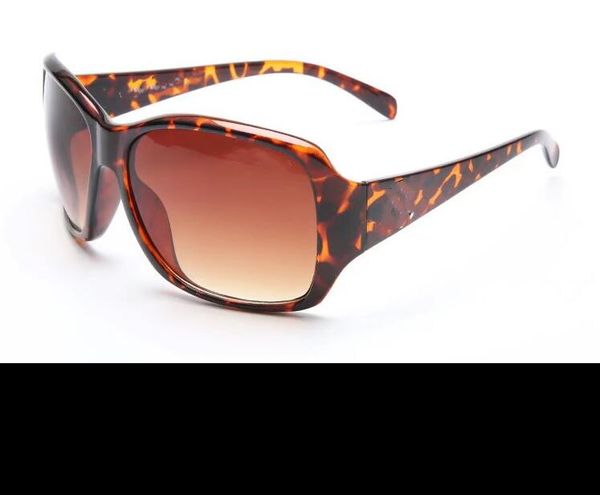 women's metal glasses sunglasses ladies outdoor wind fashion beach black eyewear girls driving round sun glasse 919, White;black
women's metal glasses sunglasses ladies outdoor wind fashion beach black eyewear girls driving round sun glasse 919, White;black