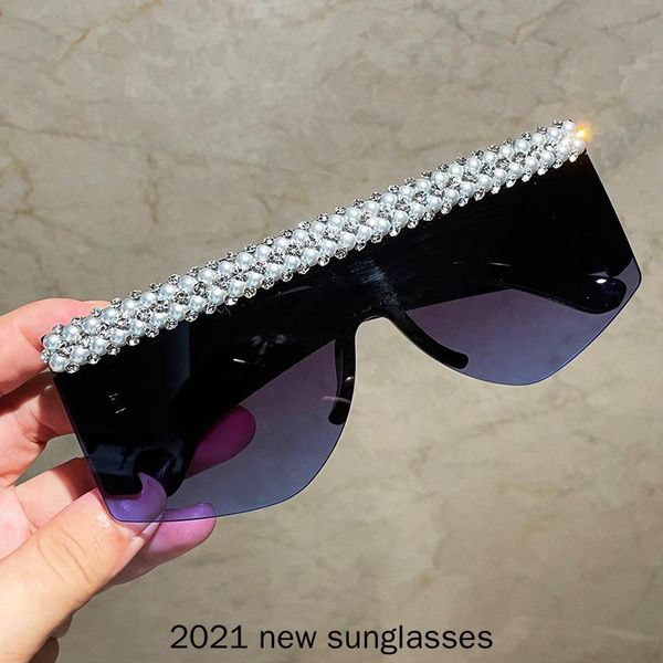 sunglasses oversized square women 2021 fashion big frame one piece diamond sun glasses for female large flat eyewear nx, White;black
sunglasses oversized square women 2021 fashion big frame one piece diamond sun glasses for female large flat eyewear nx, White;black