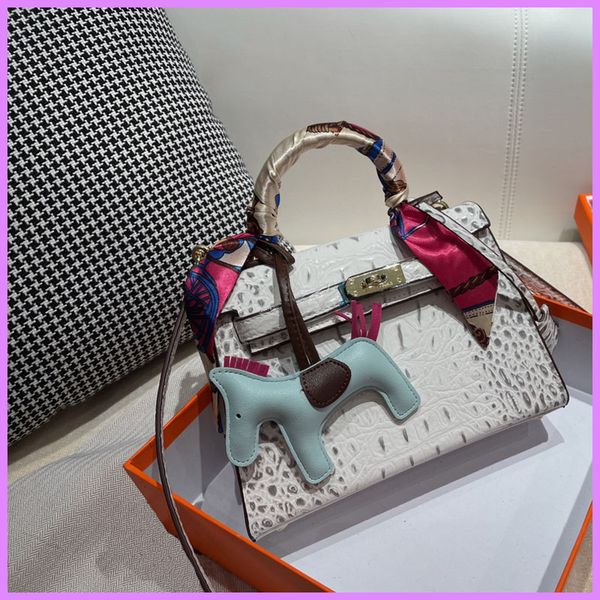 new 2021 fashion women bags handbags designer tote lady totes small bag crocodile pattern party advanced sense single shoulder bag d217283f
new 2021 fashion women bags handbags designer tote lady totes small bag crocodile pattern party advanced sense single shoulder bag d217283f