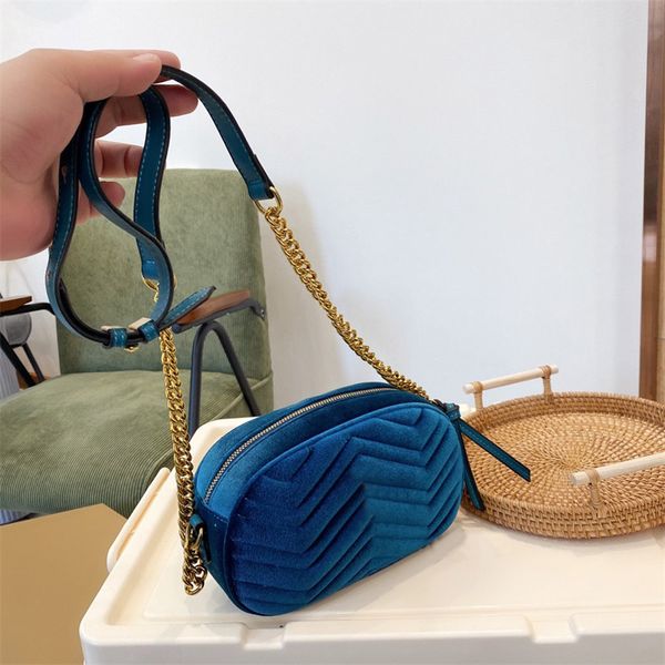 luxurys designers bags original women cross body chain shoulder bag versatile fashion 5-color size 22x7x13cm with box
luxurys designers bags original women cross body chain shoulder bag versatile fashion 5-color size 22x7x13cm with box